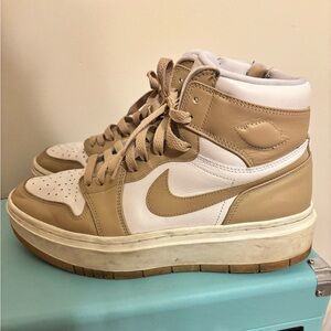 Size 11 women’s Jordan Elevate Shoes